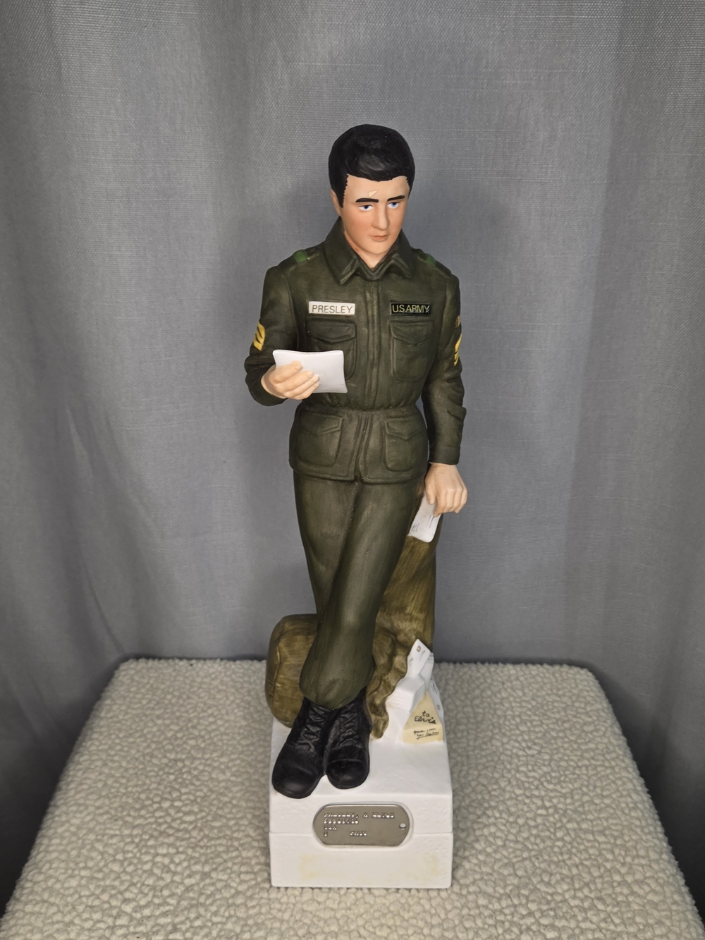 Elvis Decanter and Musicbox Plays GI Blues